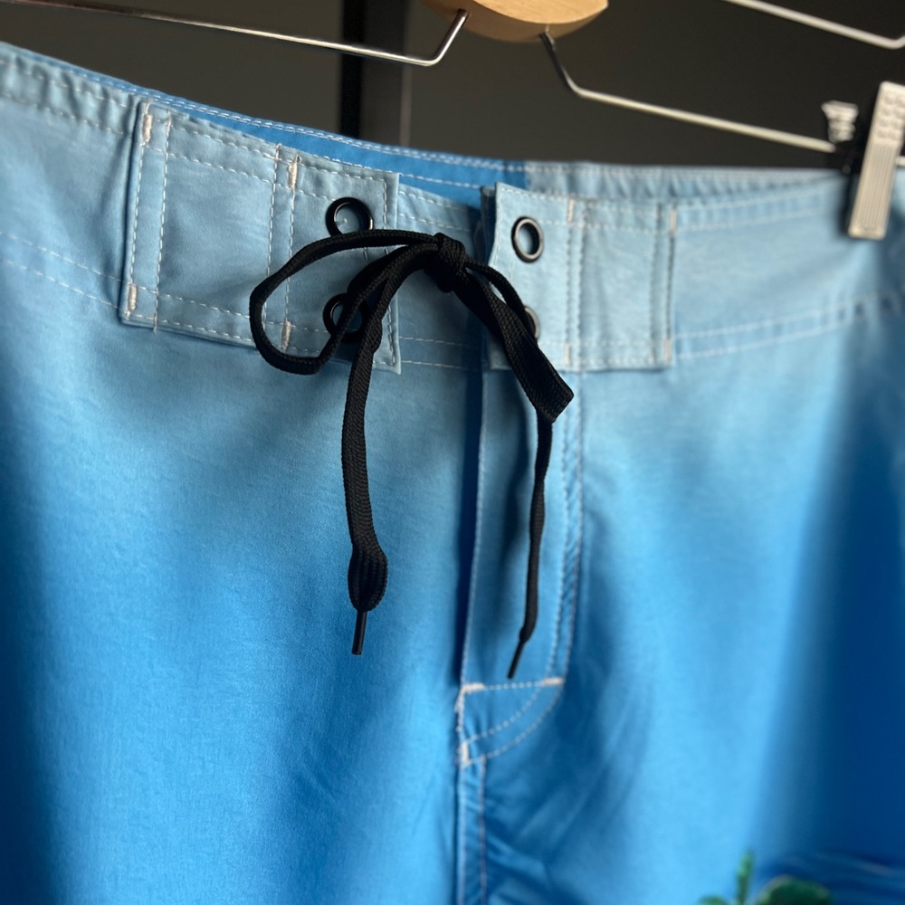 NWT Gwada Surf Floral Men's Swim Shorts - Blue Tropical Print Size 30 - Picture 4 of 7